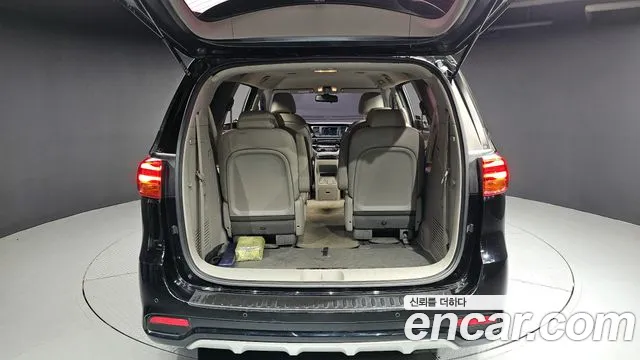 Kia The New Carnival 2018 Черный из Кореи, фото 2