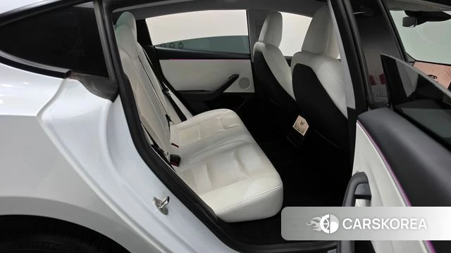 Tesla Model 3 2024 Белый из Кореи, фото 2