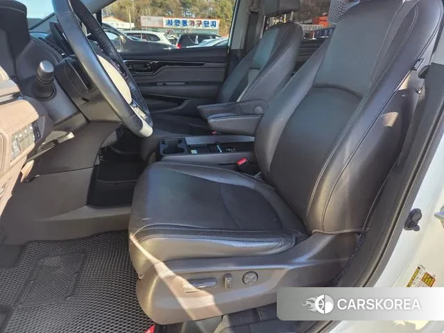 Honda Odyssey 2018 Белый из Кореи, фото 2