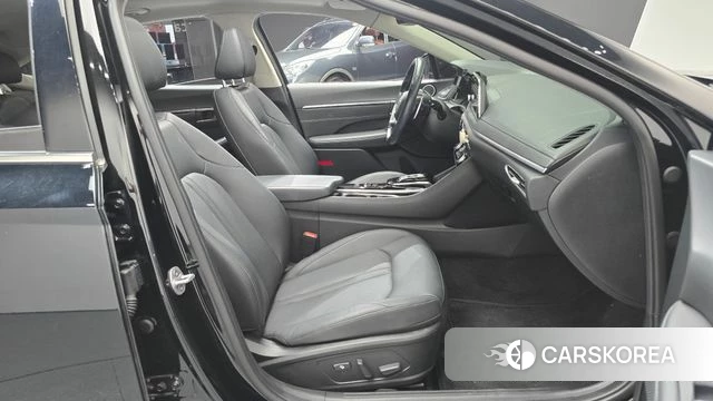 Hyundai Sonata (DN8) 2022 Черный из Кореи, фото 2