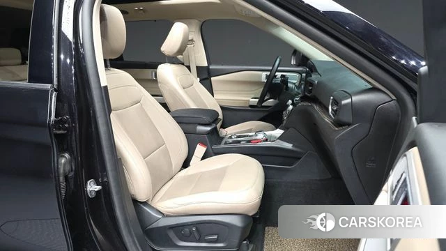 Ford Explorer 6th Generation 2021 Черный из Кореи, фото 2