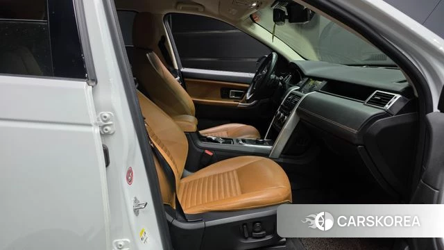 Land Rover Discovery Sports 2019 Белый из Кореи, фото 2