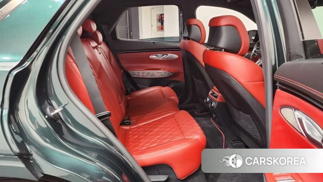 Genesis GV70 2021 Зеленый из Кореи, фото 2
