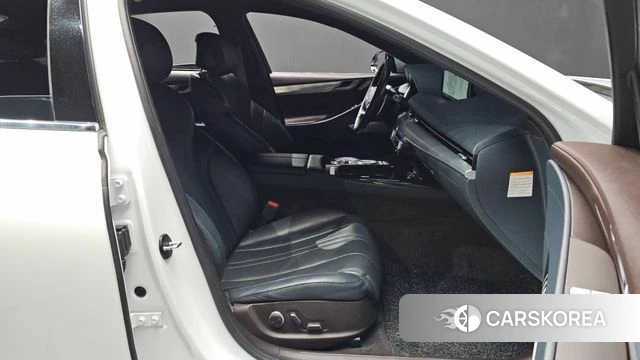 Genesis Electrified G80 (RG3) 2022 Белый из Кореи, фото 2