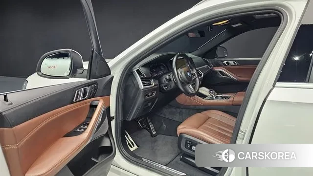 BMW X6 (G06) 2022 Белый из Кореи, фото 2