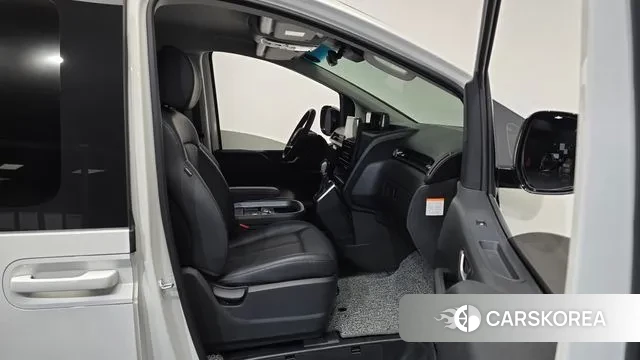 Hyundai Staria 2024 Белый из Кореи, фото 2