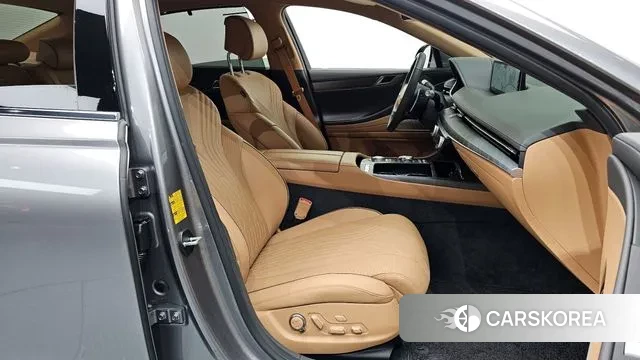 Genesis G80 (RG3) 2023 Серебристо-серый из Кореи, фото 2