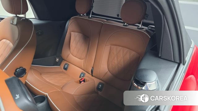 Mini Cooper S Convertible 2024 Красный из Кореи, фото 2