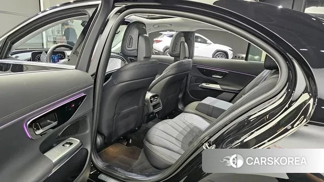 Mercedes-Benz E-Class W214 2024 Черный из Кореи, фото 2