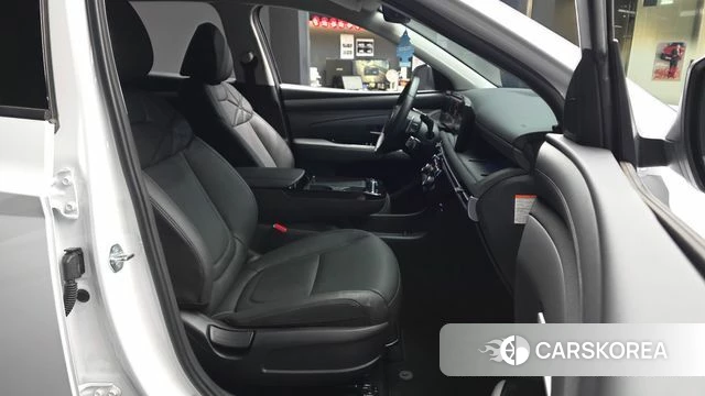 Hyundai The New Tucson Hybrid (NX4) 2025 Белый из Кореи, фото 2