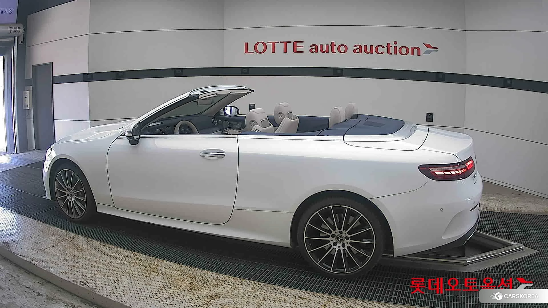 Mercedes-Benz Mercedes-Benz E450 4MATIC Cabriolet 2021 Белый из Кореи, фото 2