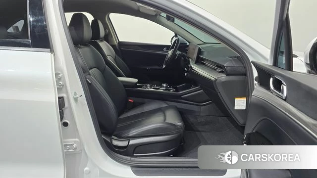 Kia The New K5 Hybrid 3rd generation 2023 Белый из Кореи, фото 2