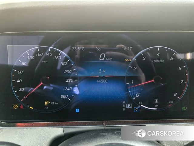 Mercedes-Benz E-class 2023 Зеленый из Китая, фото 2