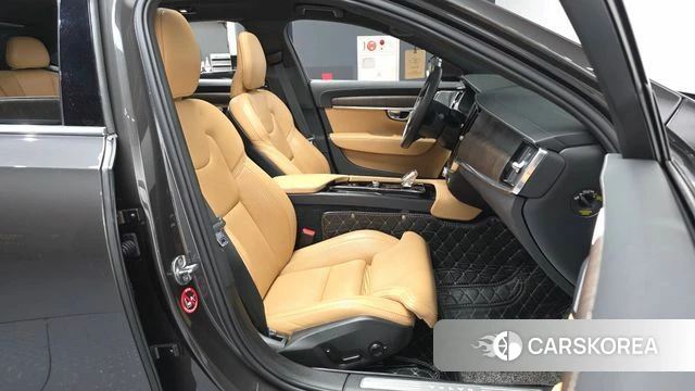 Volvo S90 2022 Серый из Кореи, фото 2
