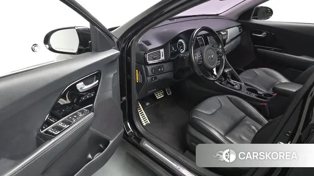 Kia Niro 2018 Черный из Кореи, фото 2