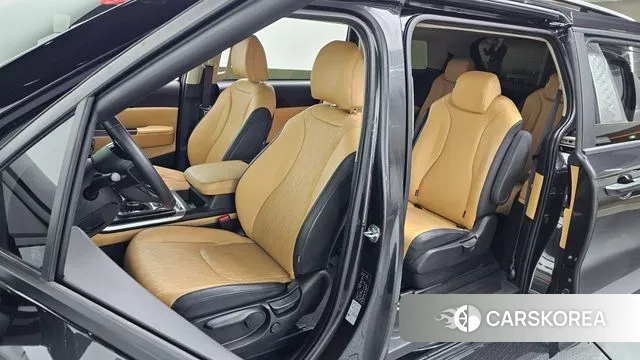 Kia Carnival 4th generation 2022 Серый из Кореи, фото 2