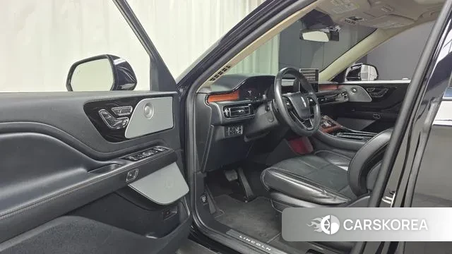 Lincoln Aviator 2nd generation 2020 Черный из Кореи, фото 2