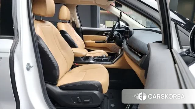 Kia Carnival 4th generation 2020 Белый из Кореи, фото 2