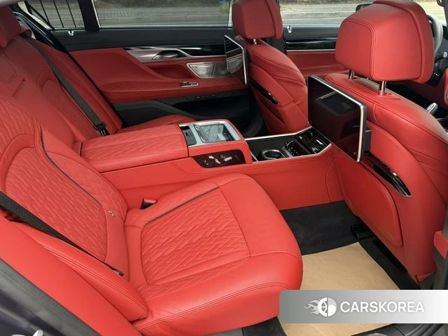BMW 7 series 2020 Темно-серый из Китая, фото 2