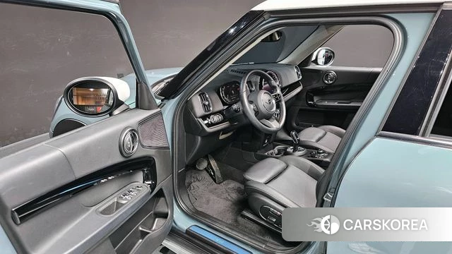 Mini Cooper D Countryman 2022 Цвет галактики из Кореи, фото 2