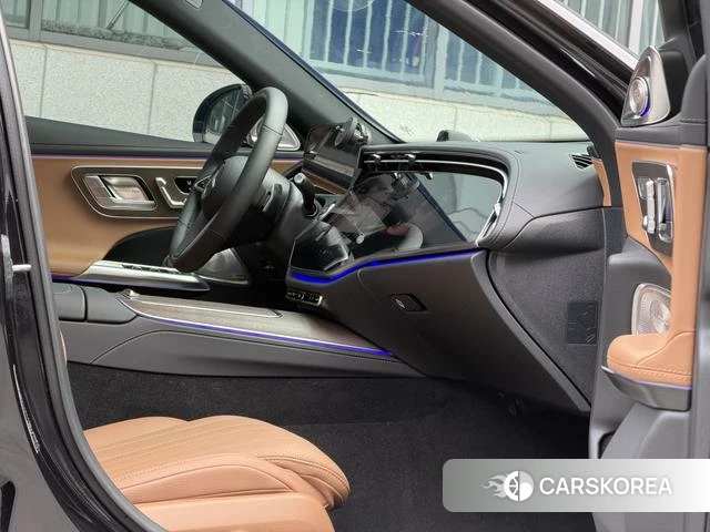 Mercedes-Benz E-class 2025 Черный из Китая, фото 2