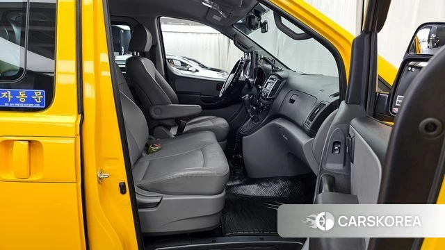 Hyundai The New Grand Starex 2018 Желтый из Кореи, фото 2