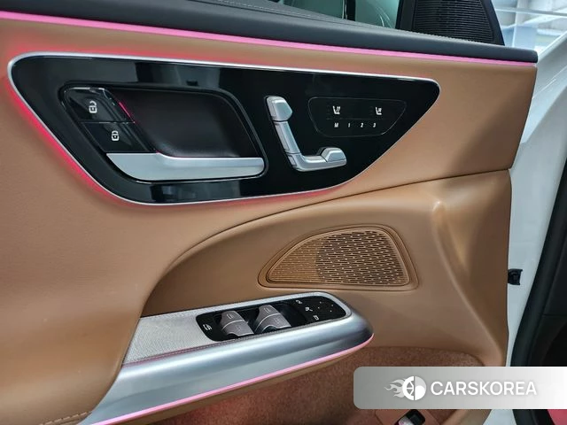 Mercedes-Benz E-Class W214 2024 Белый из Кореи, фото 2