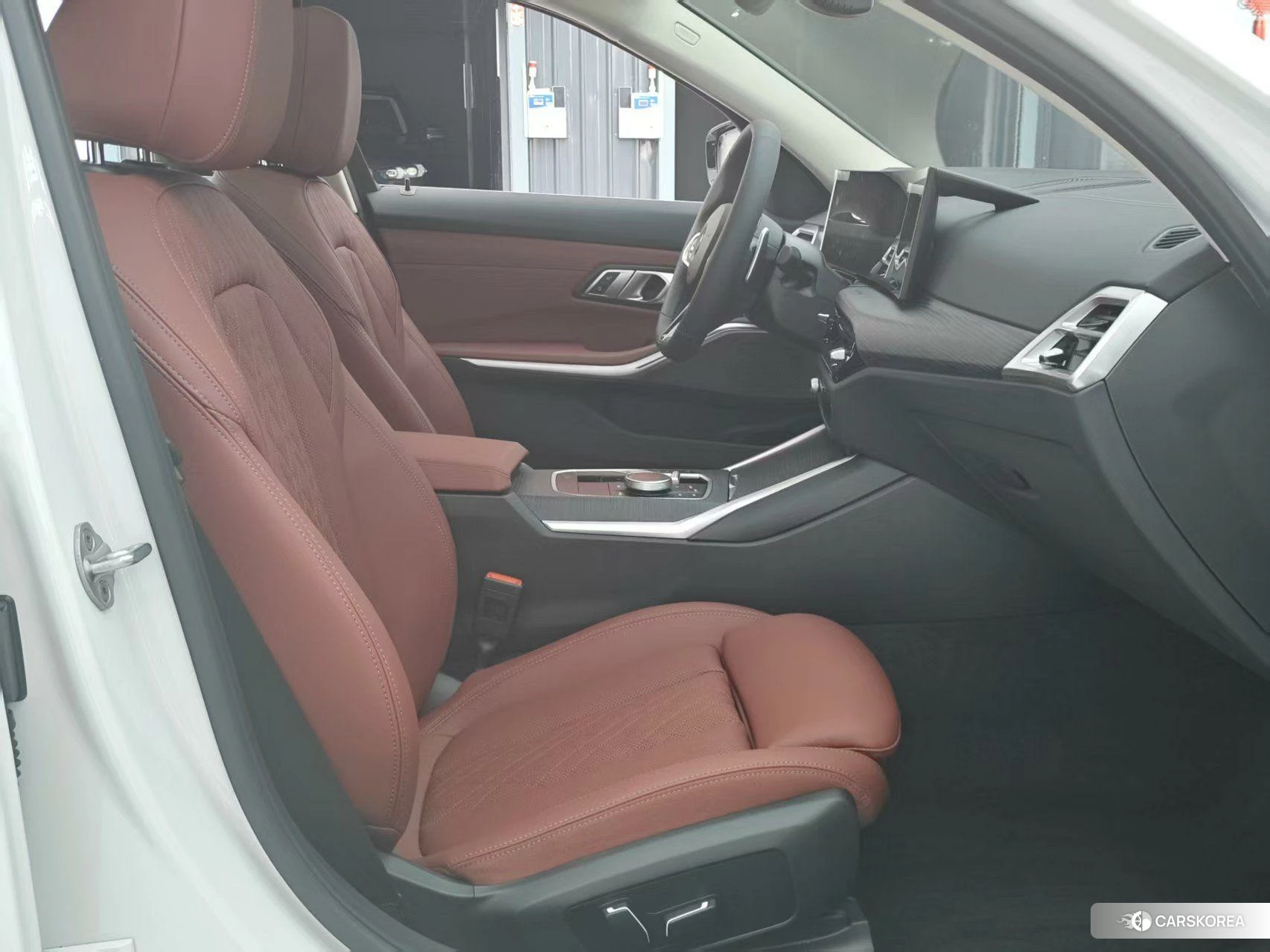BMW 3 series 2024 Белый из Китая, фото 2