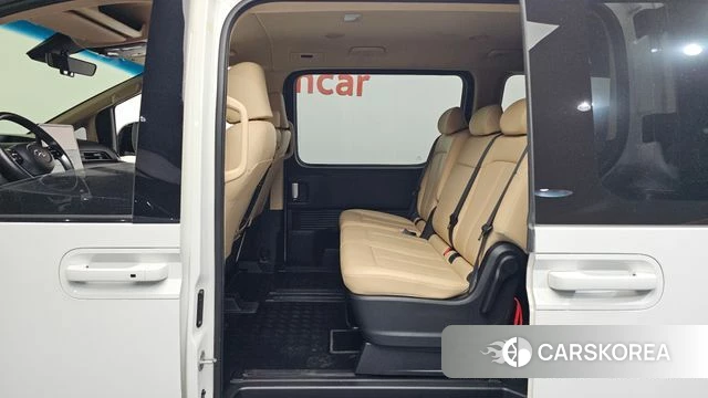 Hyundai Staria 2022 Белый из Кореи, фото 2