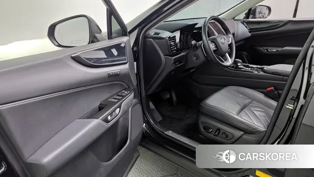 Lexus NX350h Second generation 2022 Черный из Кореи, фото 2