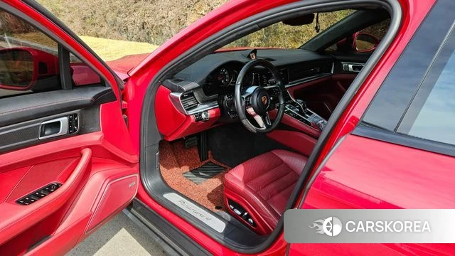 Porsche Panamera (971) 2018 Красный из Кореи, фото 2