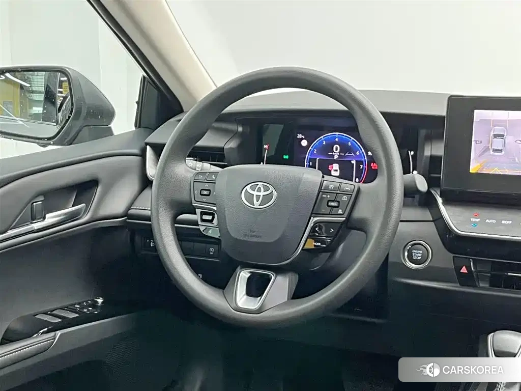 Toyota Camry 2025 Silver/gray из Китая, фото 3