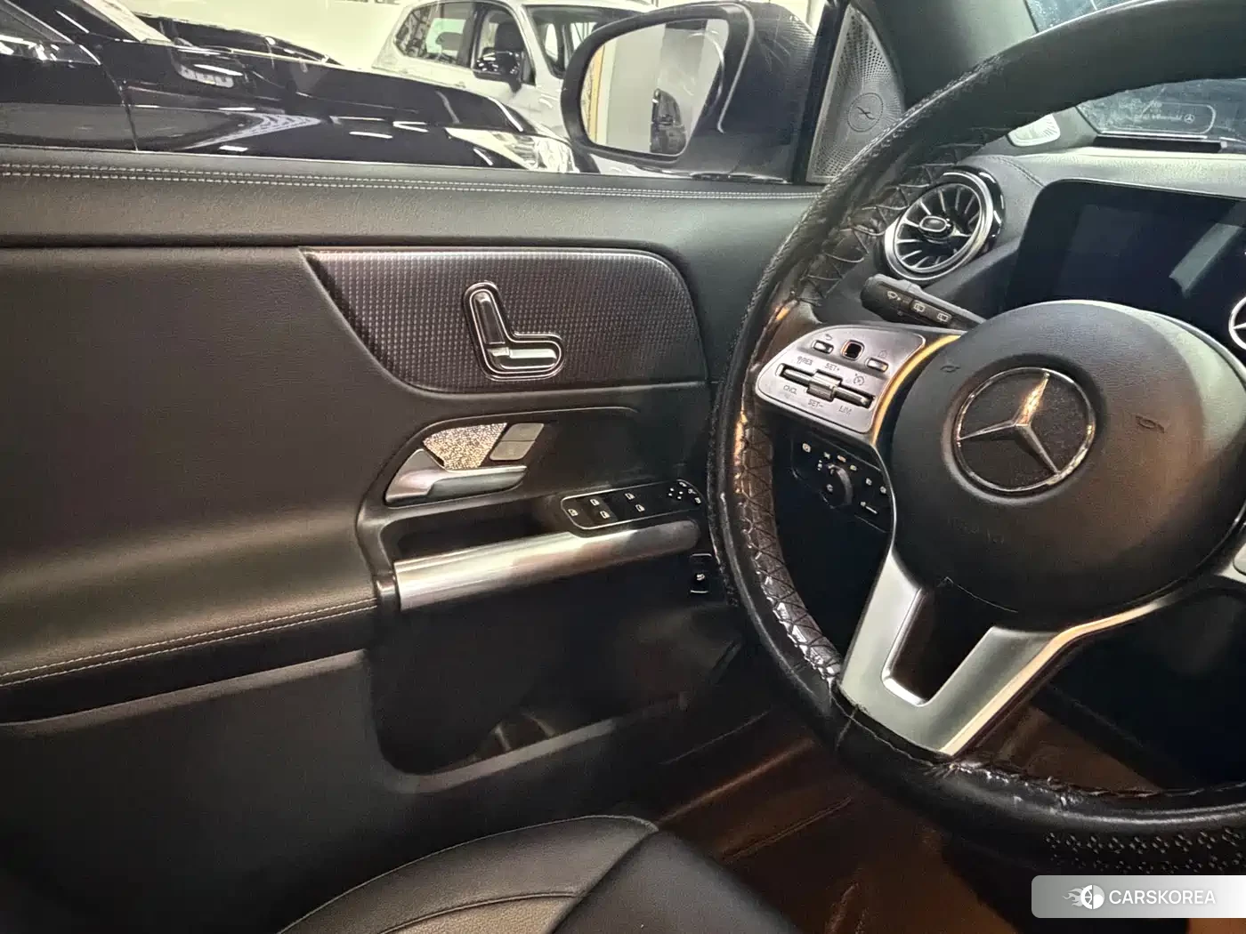 Mercedes-Benz GLA 2022 Белый из Китая, фото 2