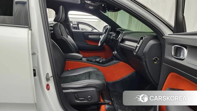 Volvo XC40 2019 Белый из Кореи, фото 2