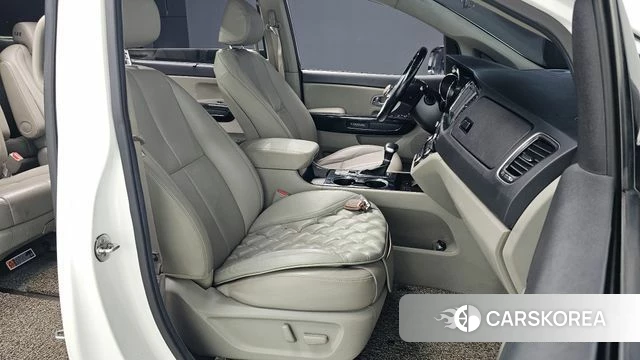 Kia The New Carnival 2018 Белый из Кореи, фото 2