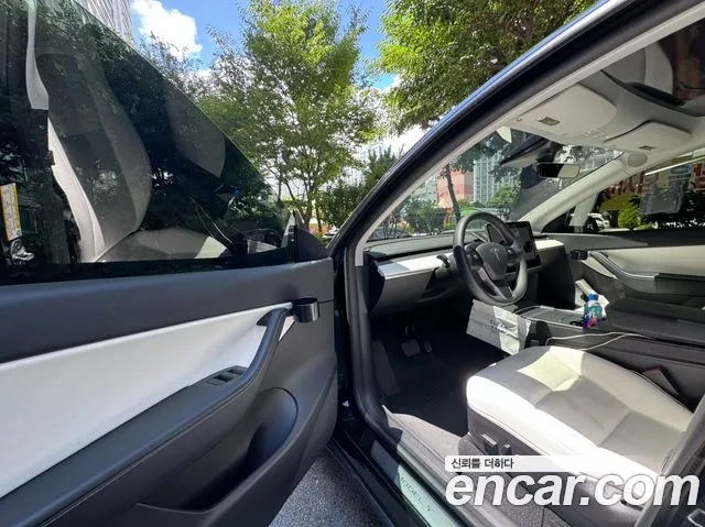 Tesla Model Y 2021 Черный из Кореи, фото 2