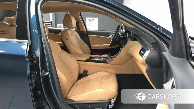 Genesis The New G70 2023 Синий из Кореи, фото 2