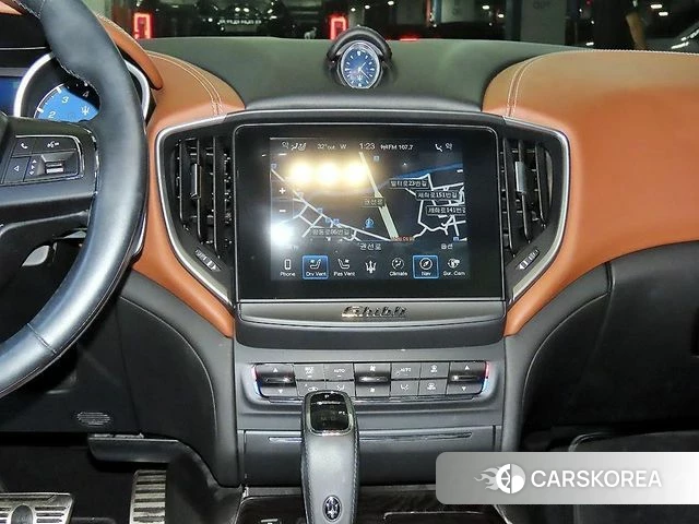 Maserati Ghibli 2019 Белый из Кореи, фото 2