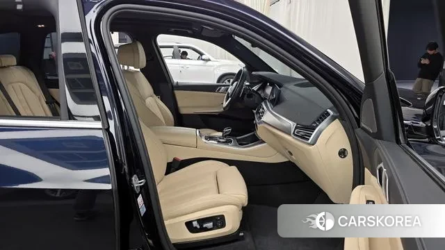 BMW X5 (G05) 2021 Черный из Кореи, фото 2