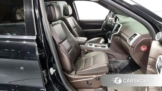 Jeep Grand Cherokee 2018 Черный из Кореи, фото 2