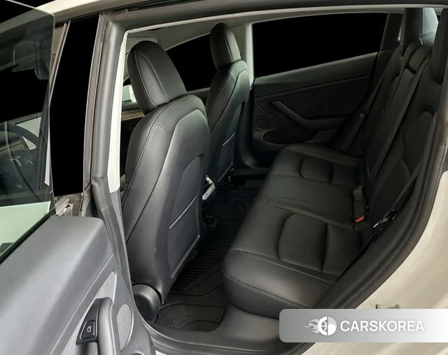 Tesla Model 3 2022 Белый из Кореи, фото 2