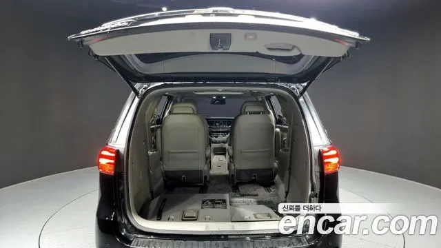 Kia The New Carnival 2018 Черный из Кореи, фото 2