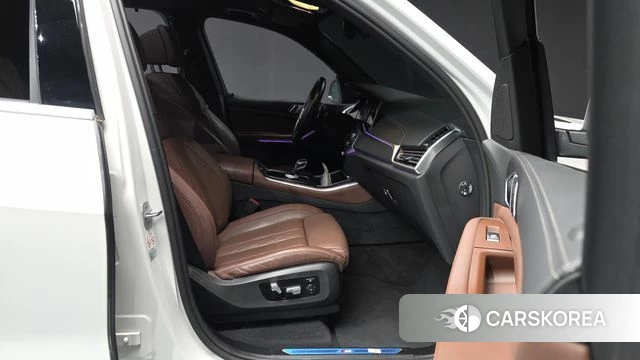 BMW X5 (G05) 2022 Белый из Кореи, фото 2