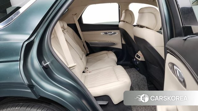Genesis GV70 2021 Темно-зеленый из Кореи, фото 2