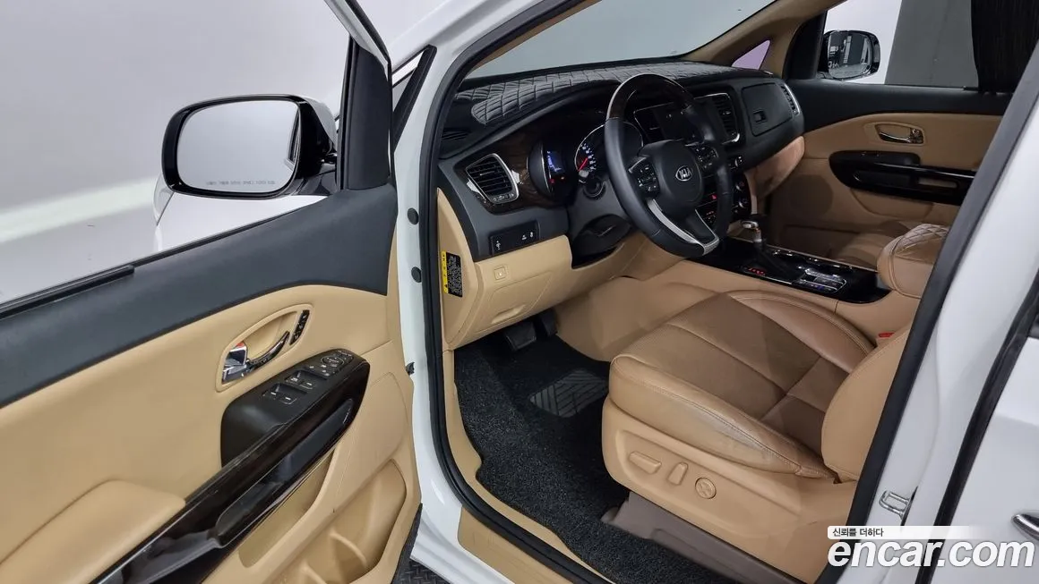 Kia The New Carnival 2019 Белый из Кореи, фото 2