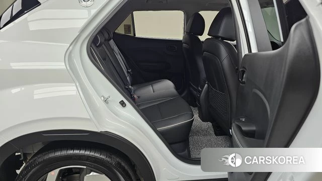 Hyundai Venue 2025 Белый из Кореи, фото 2