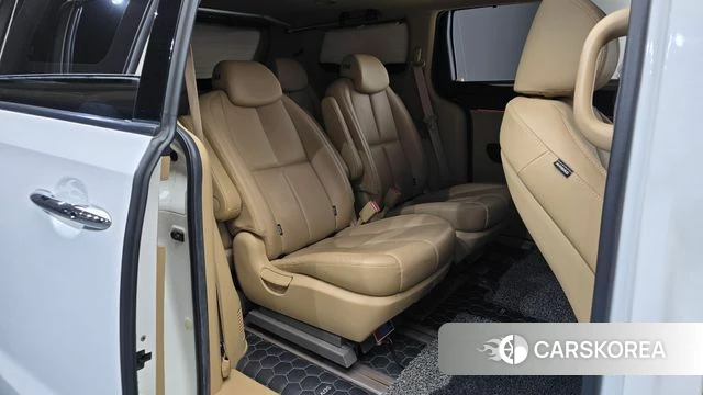 Kia The New Carnival 2019 Белый из Кореи, фото 2