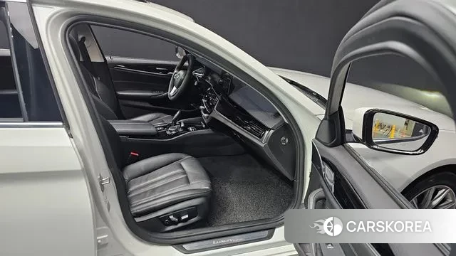 BMW 5 Series (G30) id 3150073 из Кореи 2