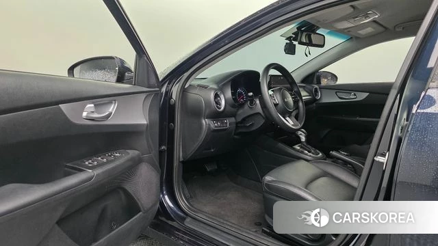 Kia The New K3 2nd generation 2022 Синий из Кореи, фото 2