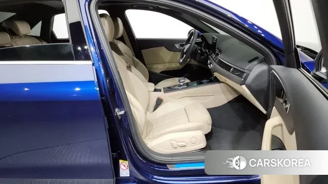 Audi A4 (B9) 2023 Синий из Кореи, фото 2